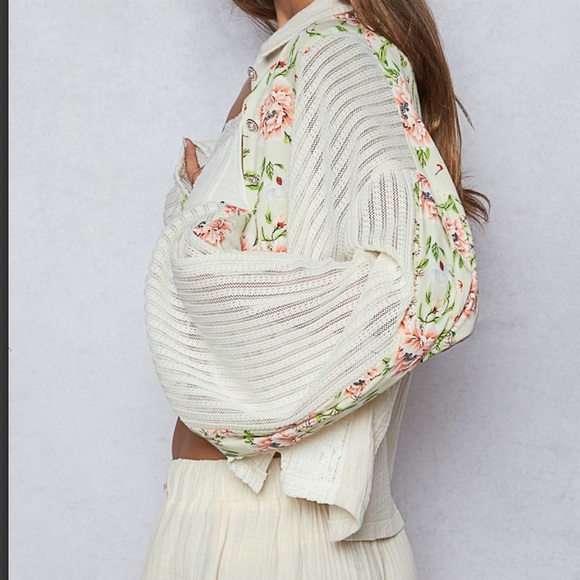 Summer Clearout 🩷🩷 Floral Patchwork & lace Top - Picture 3 of 4